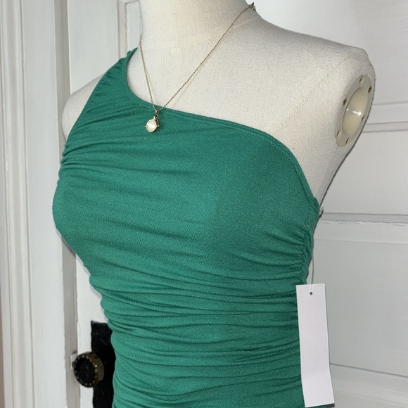 LIVE IN THE MOMENT BODYSUIT - Picture 2 of 8